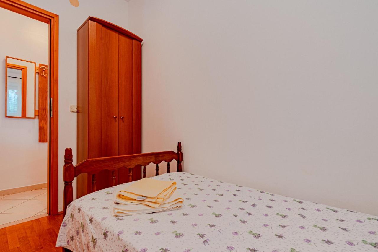 Apartment Ruzica Zrnovo Екстер'єр фото