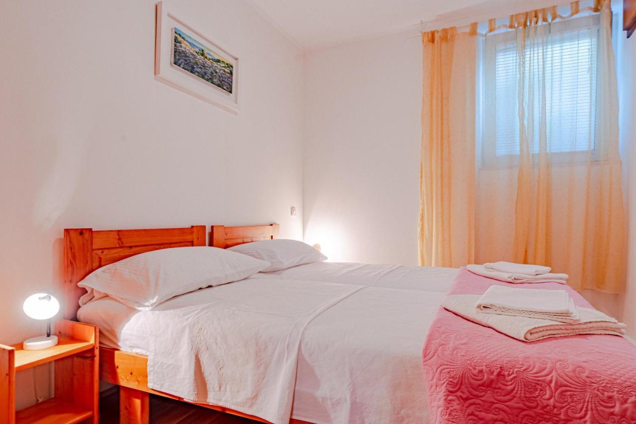 Apartment Ruzica Zrnovo Екстер'єр фото