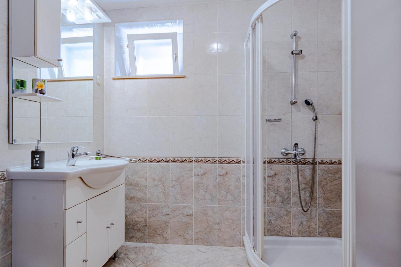 Apartment Ruzica Zrnovo Екстер'єр фото